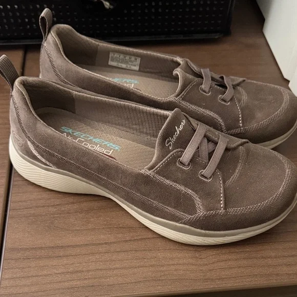 Skechers Air-Cooled Memory Foam Slip In Shoes - Taupe - Size 7 - Picture 2 of 8